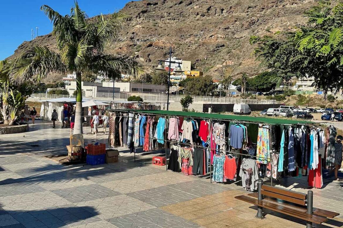 Market in Puerto de Mogan in Gran Canaria