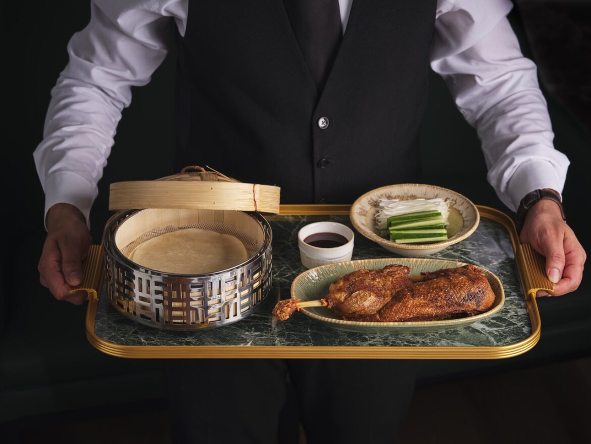 Bugis Singapore Restaurant aromatic duck